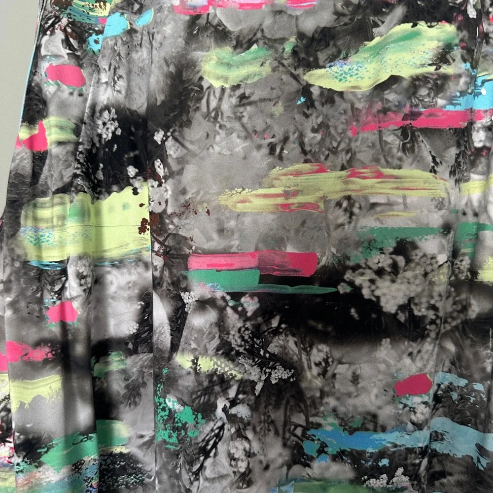 Lululemon Multicolor Abstract Women's Tank Top Size 6 - Picture 2 of 5